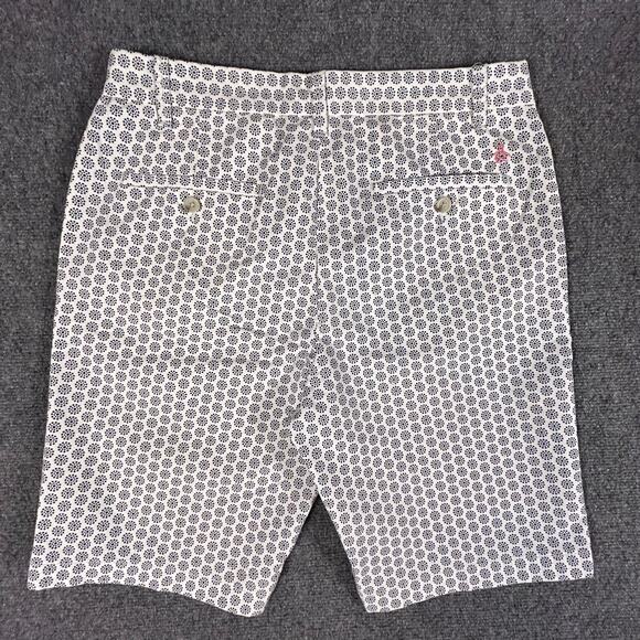 NWOT Penguin by Munsingwear Shorts Men's 32 White All Over Print Pink Penguin - Picture 2 of 10